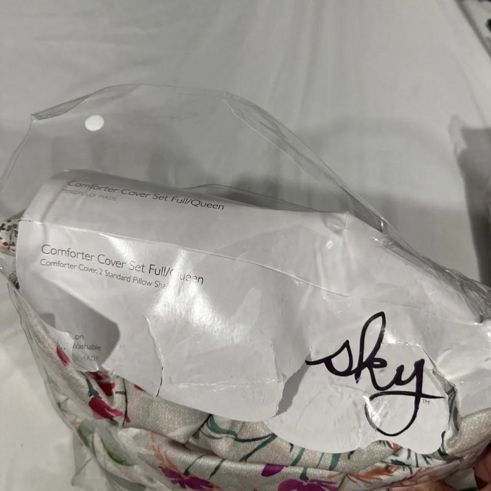 NIB $455 Sky [‎ 5 Piece Set ] Sky Autumn Posies Duvet Cover Set + Shams